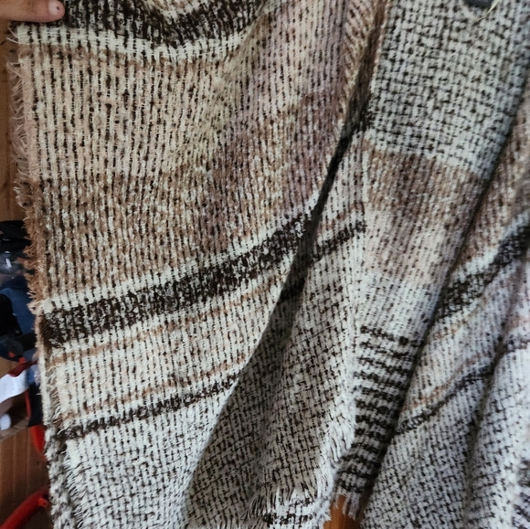 Womens Vince camuto poncho - Picture 3 of 9